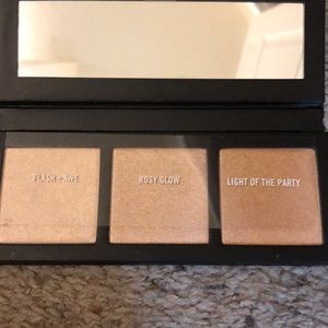 MAC Hyper Real Glow Palette